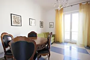 Lega Lombarda Halldis Apartment 호텔 *