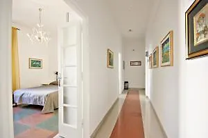 Lega Lombarda Halldis Apartment *