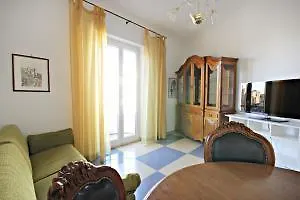 Lega Lombarda Halldis Apartment *