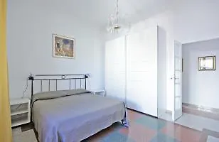 Lega Lombarda Halldis Apartment 호텔 *